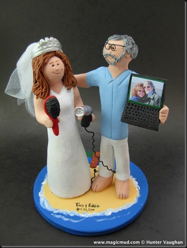 Hairdresser’s Wedding Cake Topper