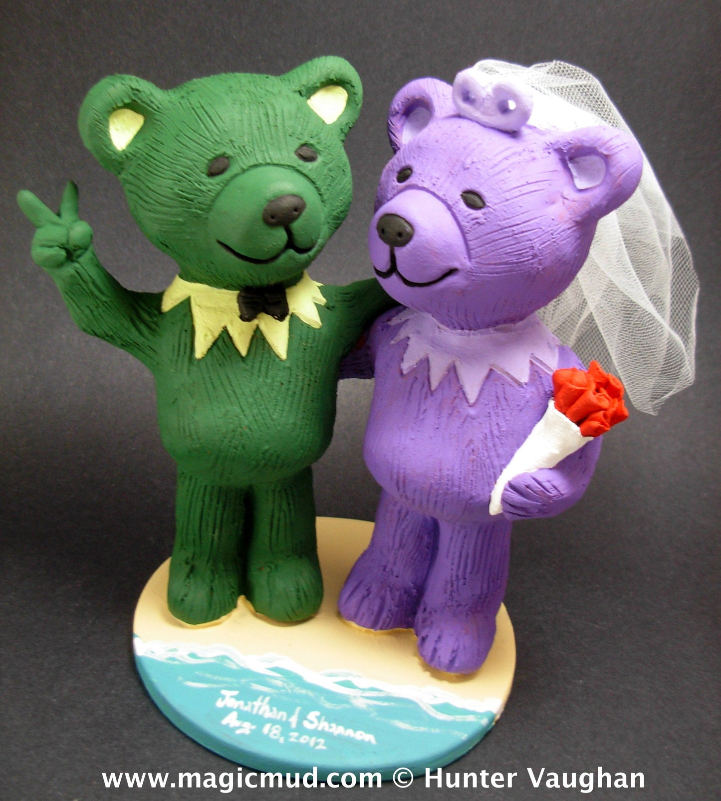Rock and Roll Bears Wedding Cake Topper , Custom Made Dancing Bears Wedding Cake Topper, Hippie Bear Wedding Cake Topper - iWeddingCakeToppers