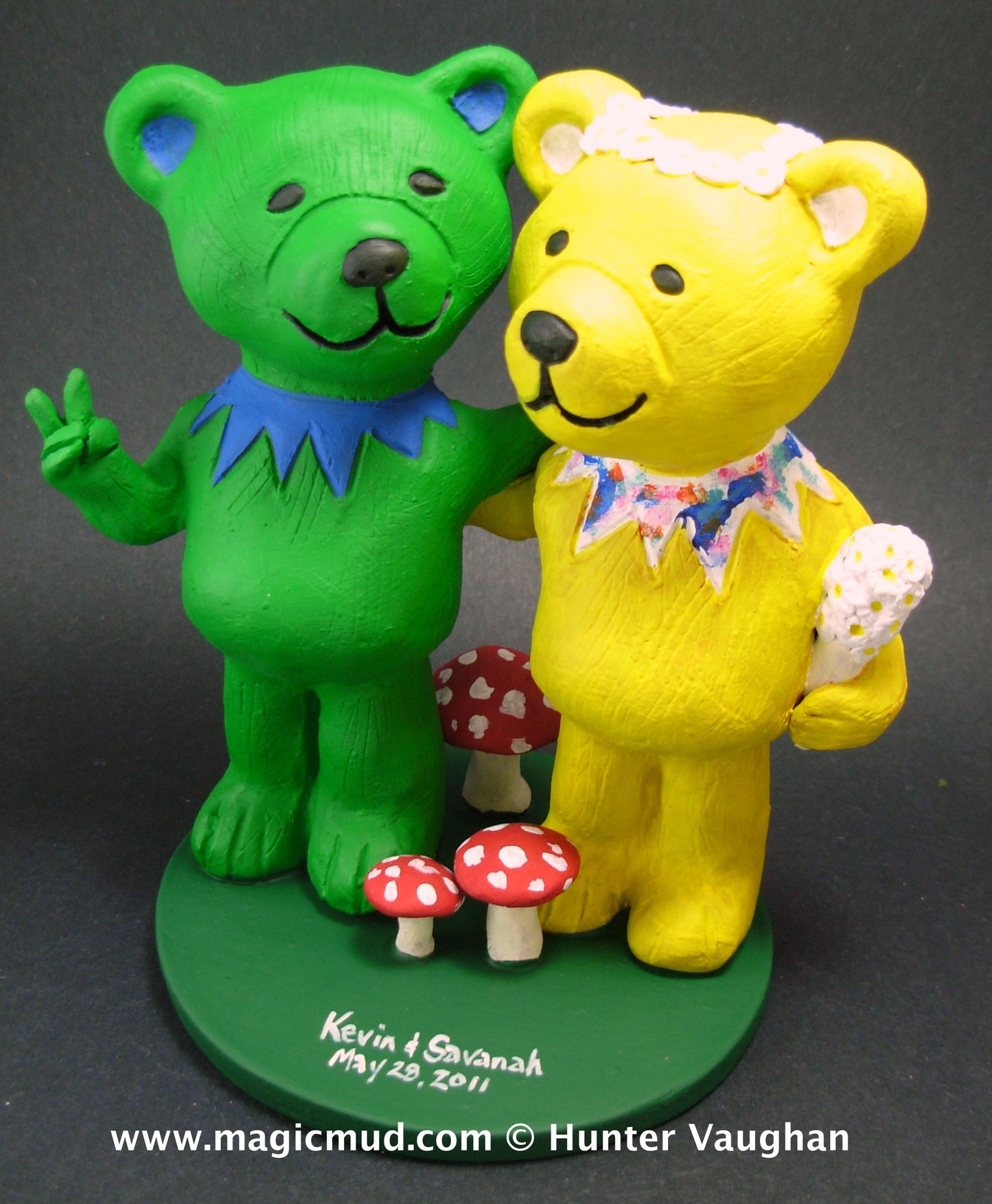 Rock and Roll Bears Wedding Cake Topper , Custom Made Dancing Bears Wedding Cake Topper, Hippie Bear Wedding Cake Topper - iWeddingCakeToppers
