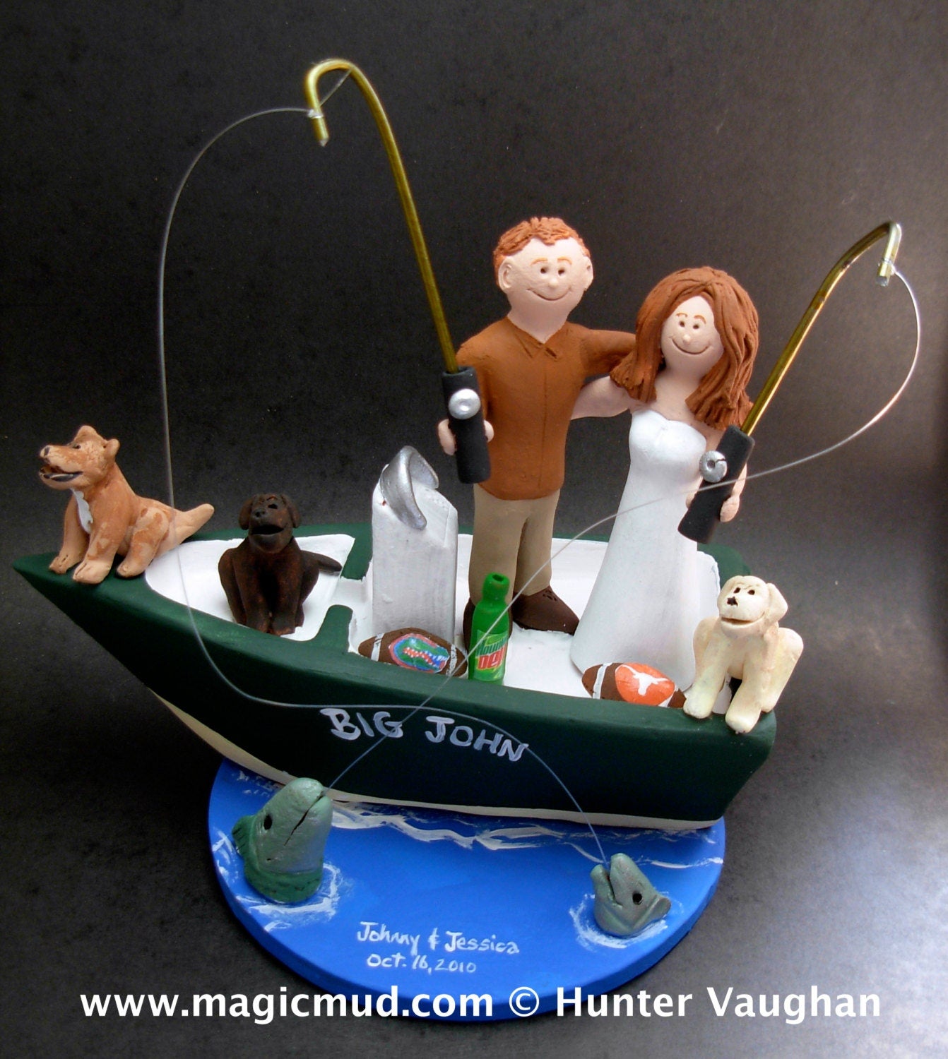 Boating Wedding Cake Topper - Yachting Wedding Cake Topper - Sailboat Wedding Cake Topper - Bride and Groom in Boat Wedding Cake Topper