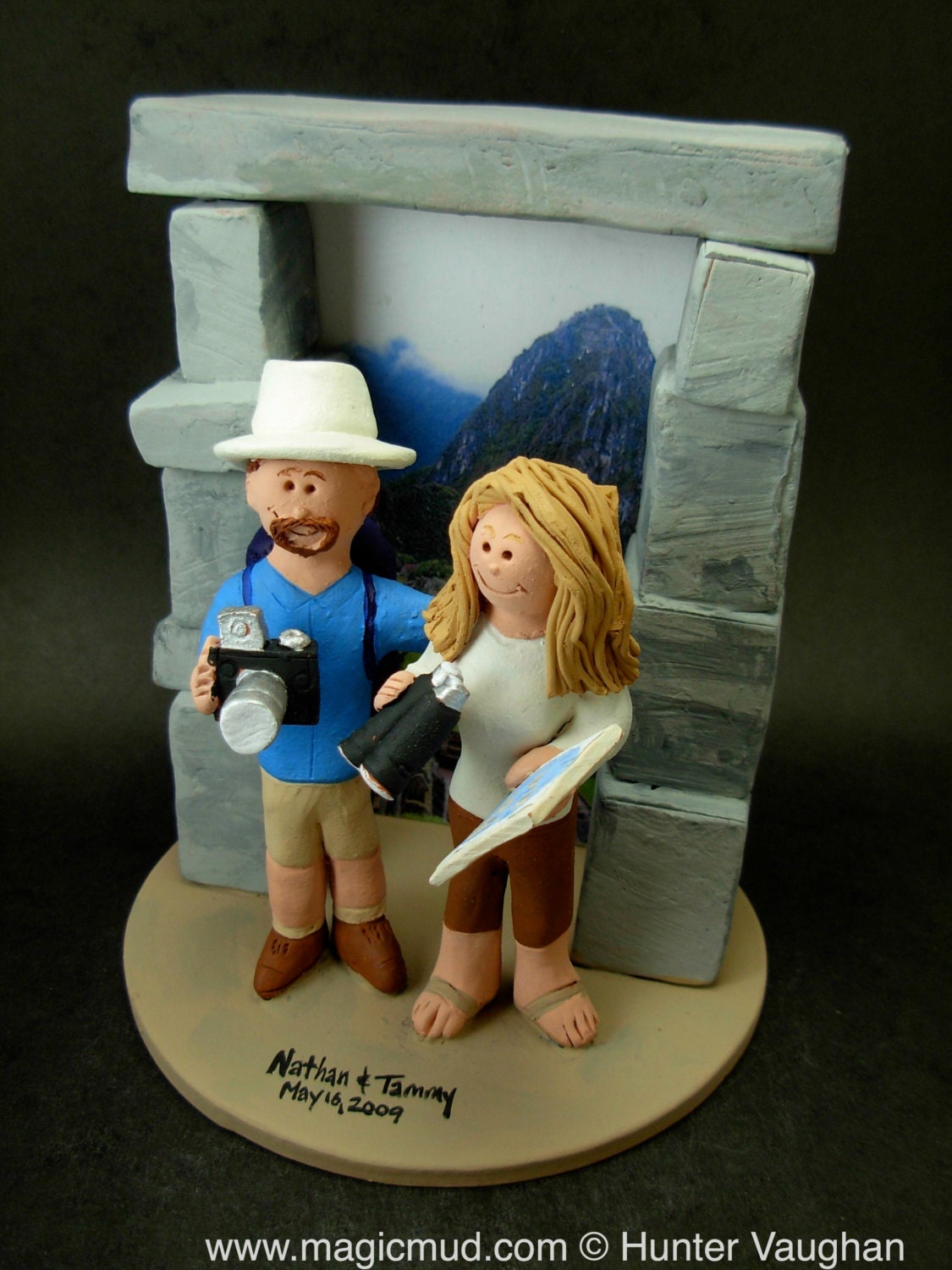 Traveller's and Backpacker's Wedding Cake Topper, Selfie Wedding Cake Topper, Hikers Wedding Cake Topper,International Travelling CakeTopper