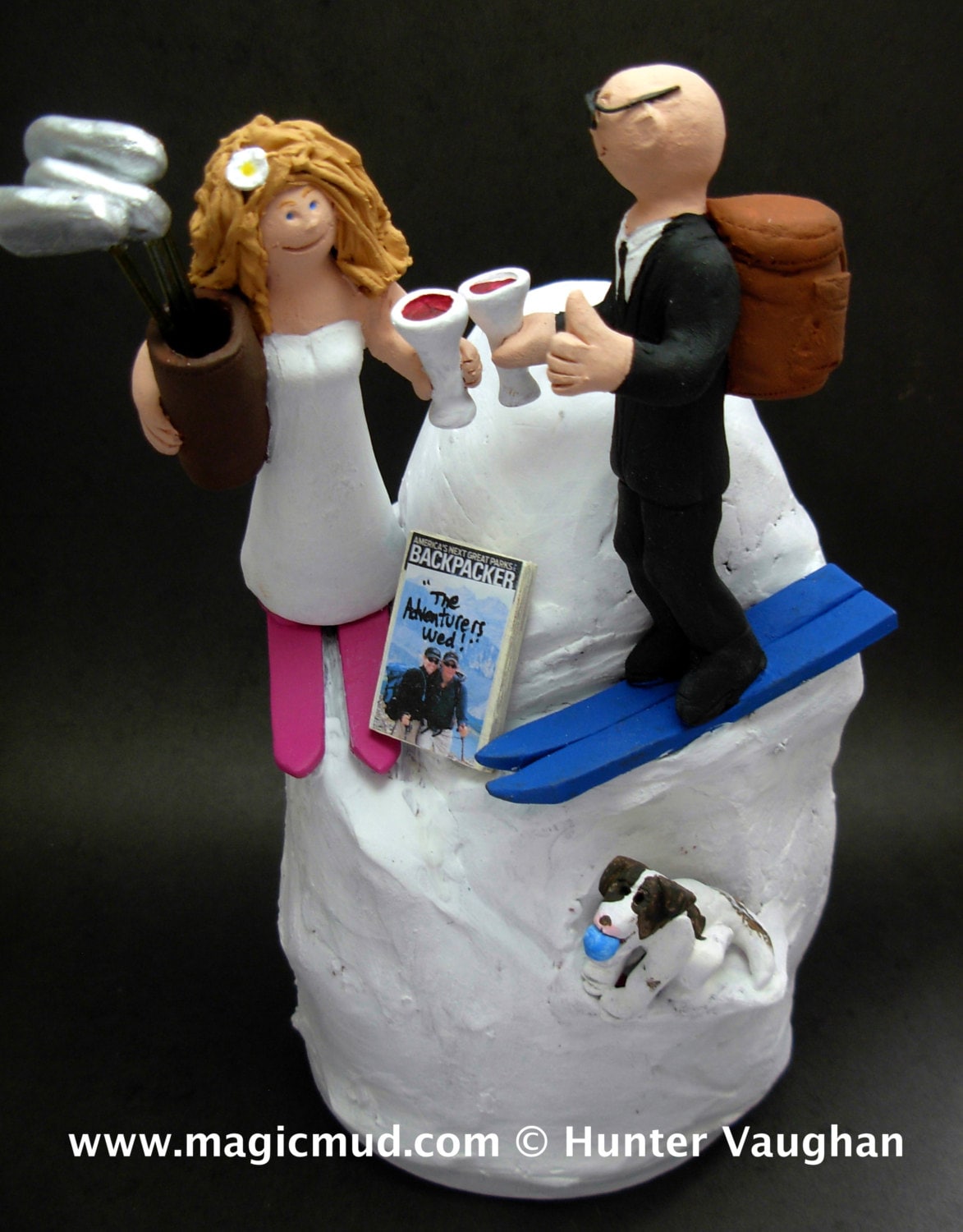 Skiers Wedding Cake Topper, Skiing Wedding Cake Topper, Bride and Groom on Skis Wedding Cake Topper, Golfing Bride Wedding Cake Topper