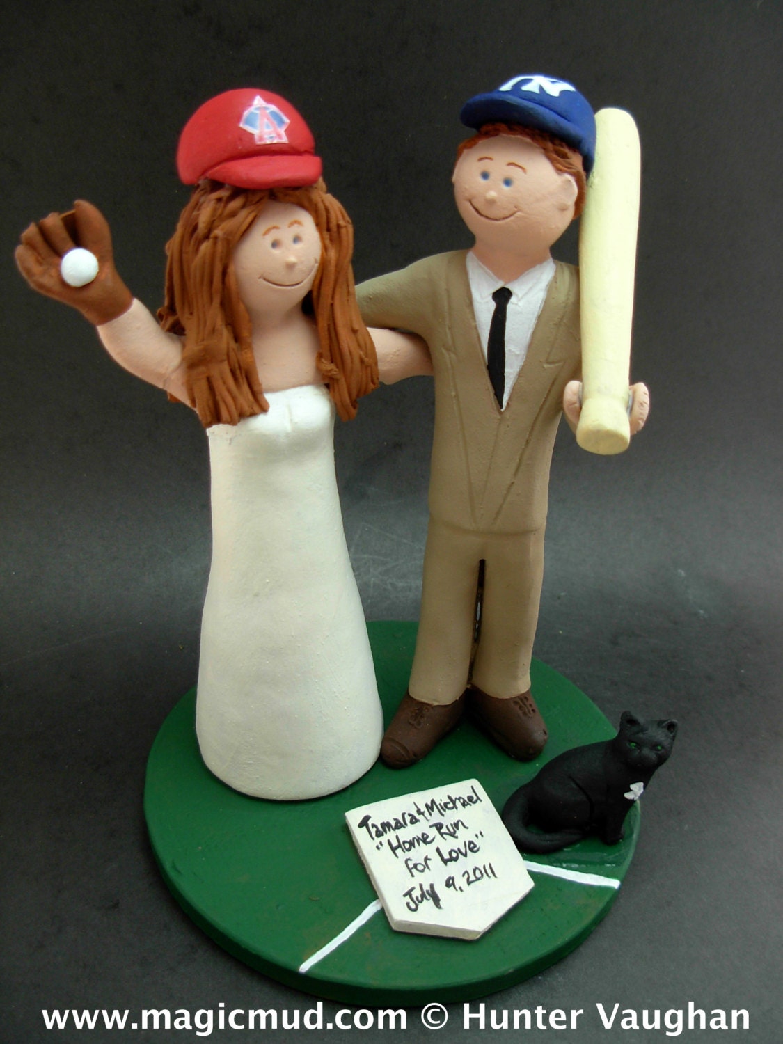 L.A. Angels Wedding Cake Topper, N.Y. Yankees Baseball Wedding Cake Topper, N.Y . Yankees Wedding Anniversary Gift, Yankees Marriage Statue