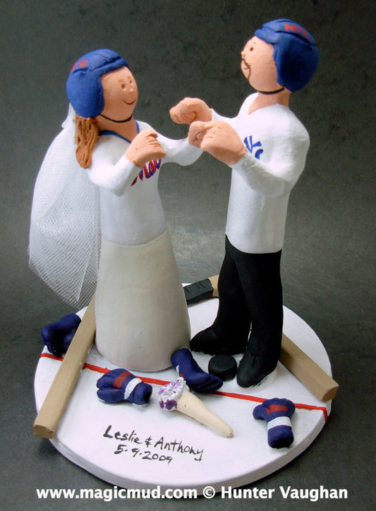 Bride and Groom "Faceoff at Centre Ice" Hockey Wedding Cake Topper, Hockey Bride and Groom Wedding CakeTopper, Hockey Wedding Cake Topper,