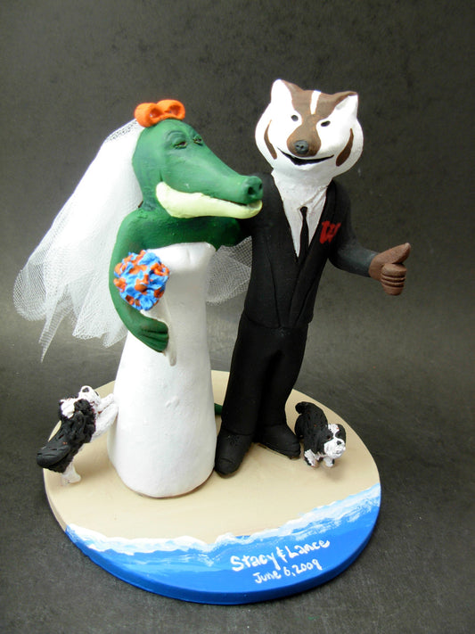 Badger and Gator Wedding Cake Topper, Wedding Cake Topper for College Mascots, Football Mascot wedding cake toppers - iWeddingCakeToppers