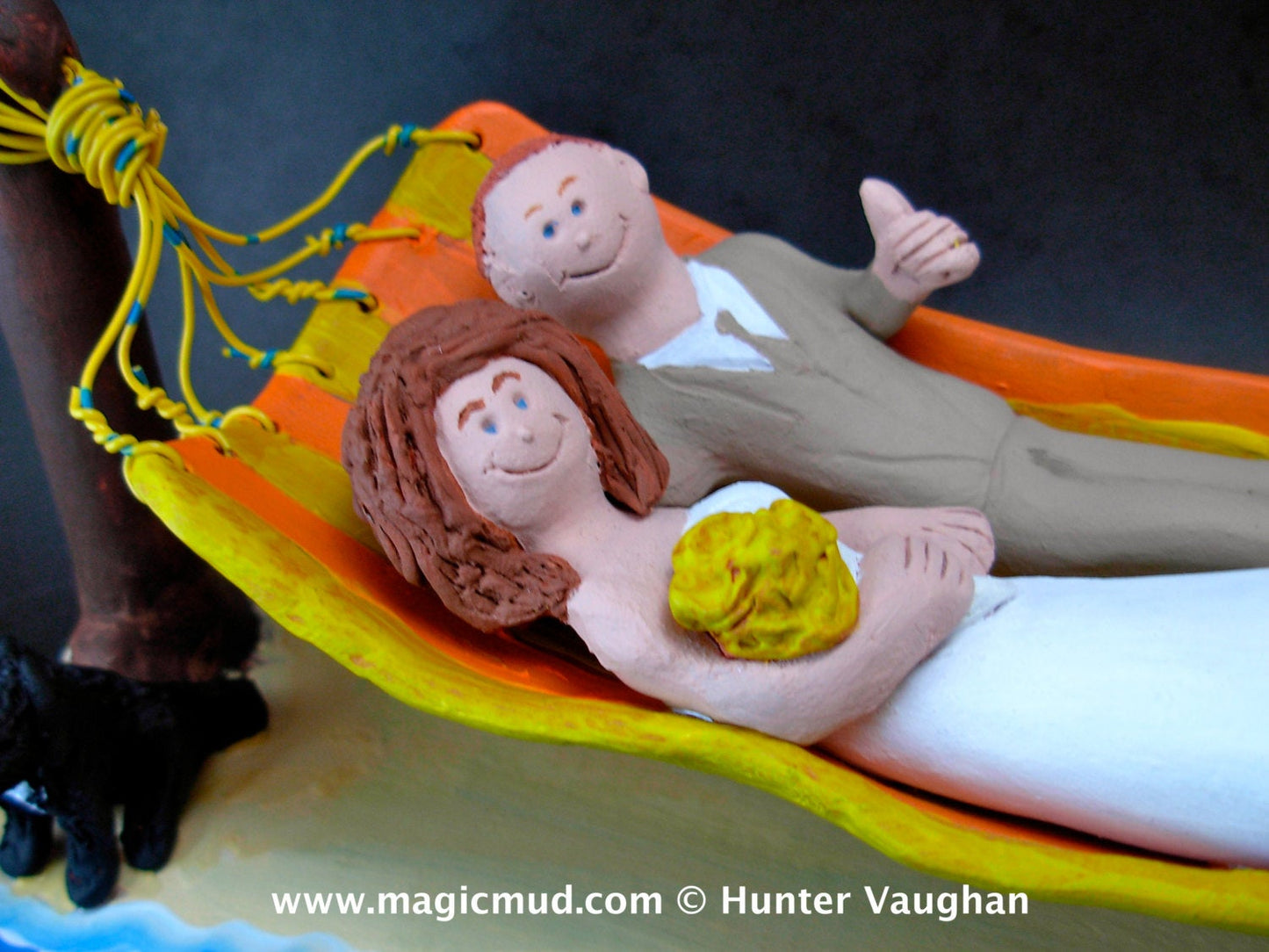 Bride and Groom in Hammock Wedding Cake Topper - Hammock on Beach Wedding Cake Topper, Barfeoot Bride and Groom Wedding Cake Topper - iWeddingCakeToppers