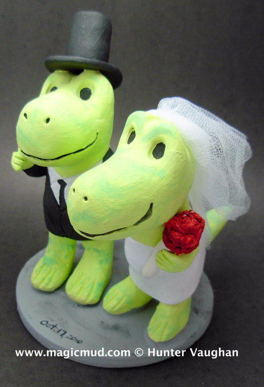 Cute Dinosaurs Wedding Cake Topper, Dino Bride and Groom Wedding Cake Topper, Dinosaur Groom in Top Hat Wedding Cake Topper - iWeddingCakeToppers