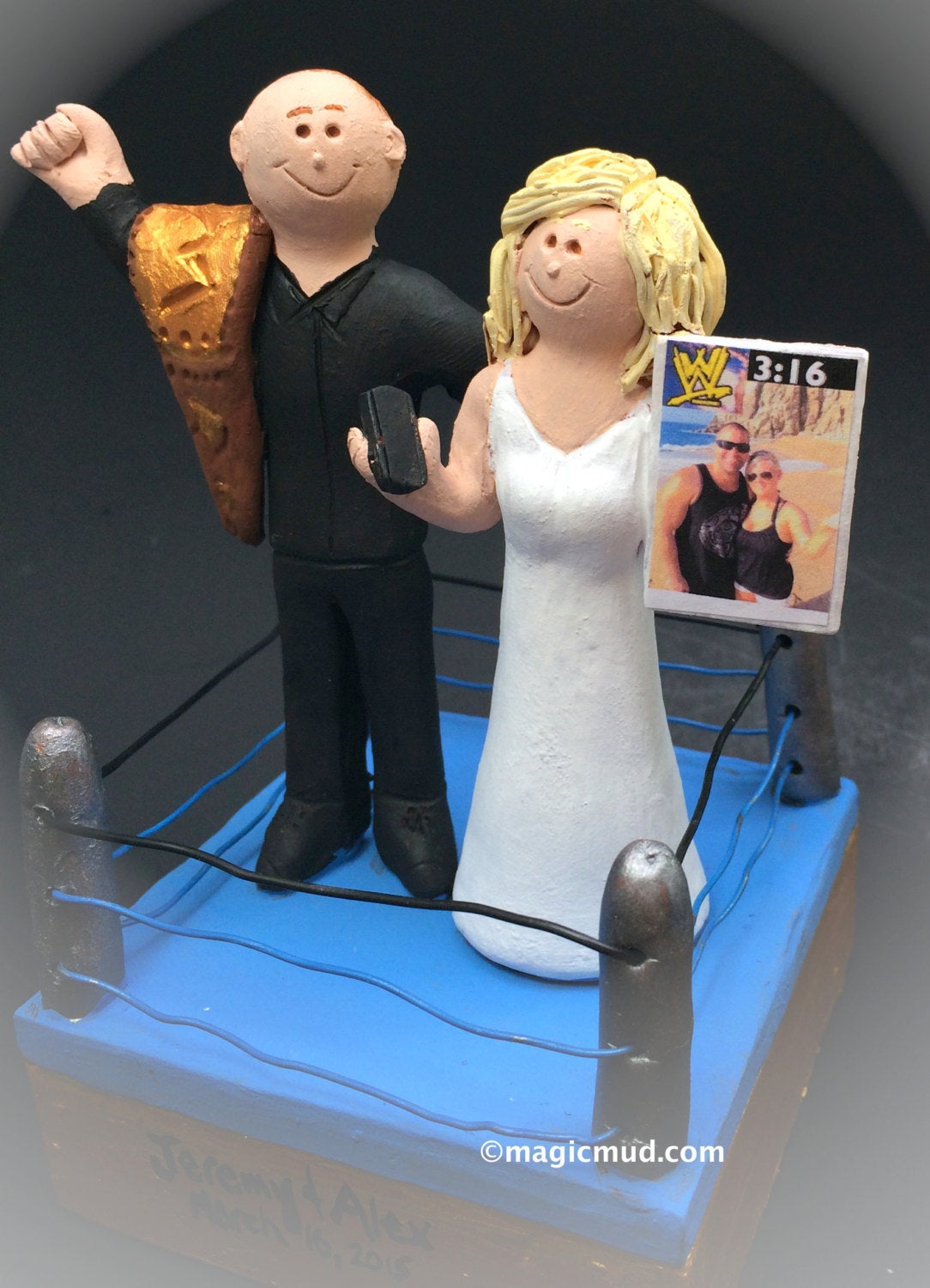 Wedding Cake Topper for a Wrestling Fan - Pro Wrestling Wedding Cake Topper - WWE Wedding Cake Topper - WWF Wedding Cake Topper - iWeddingCakeToppers