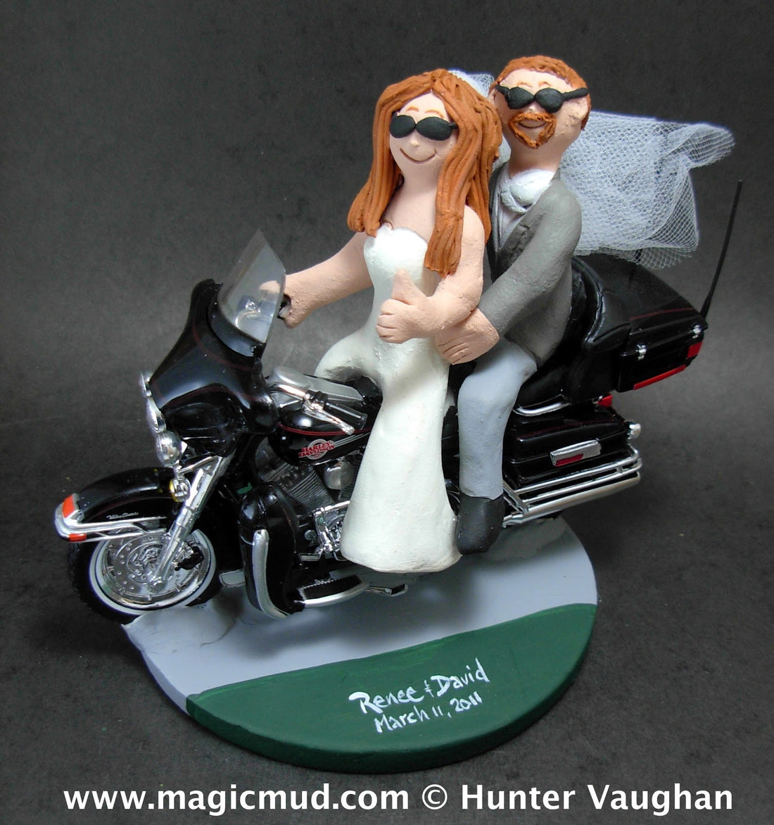 VIDEO - Motorcycle Wedding Cake Toppers