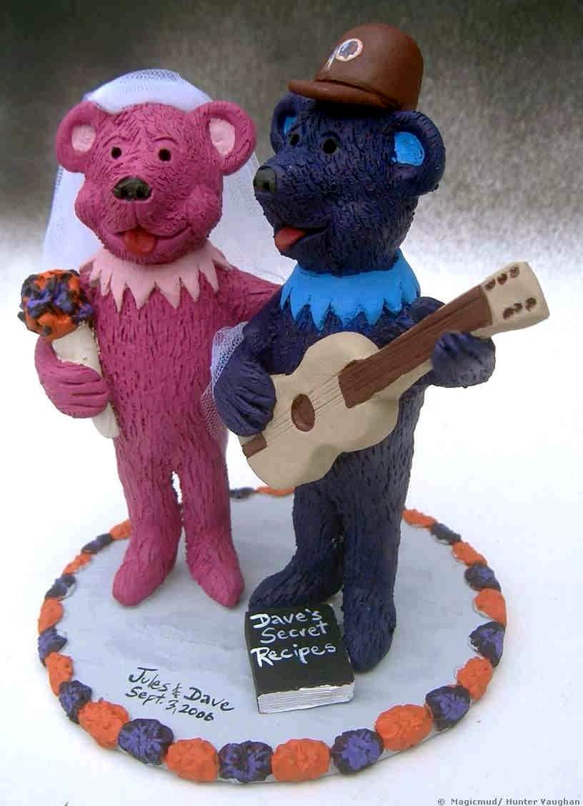 bear's wedding cake topper