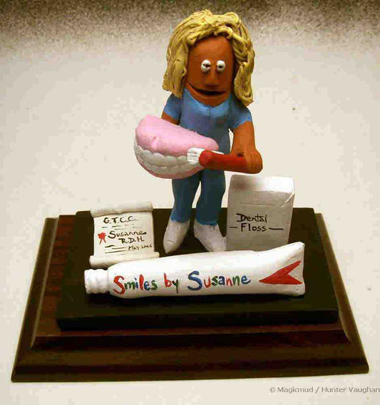 Dental Hygienist Figurine "Smiles by Susanne"