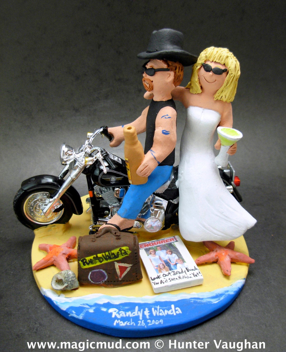 Custom Made Harley-Davidson Motorcycle Wedding Cake Topper - Custom Made Harley Bikers Wedding Cake Topper - Motorcycle Wedding Cake Topper - iWeddingCakeToppers