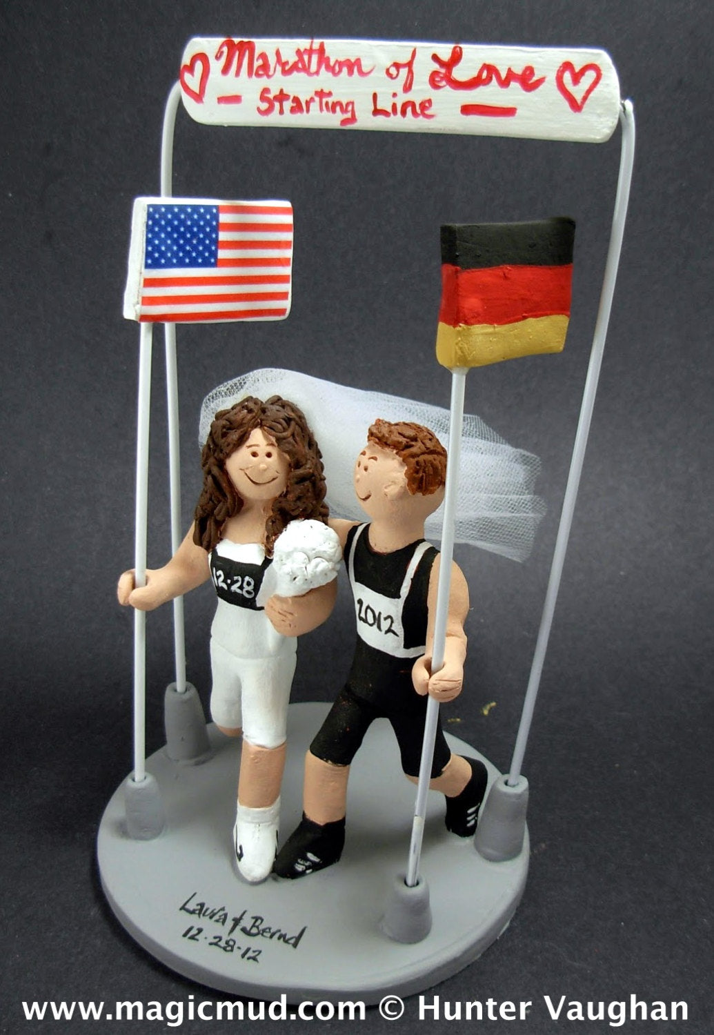 Wedding Cake Topper for Marathon Runners,  Triathlon Runners Wedding Cake Topper, Running Bride and Groom Wedding Cake Topper - iWeddingCakeToppers