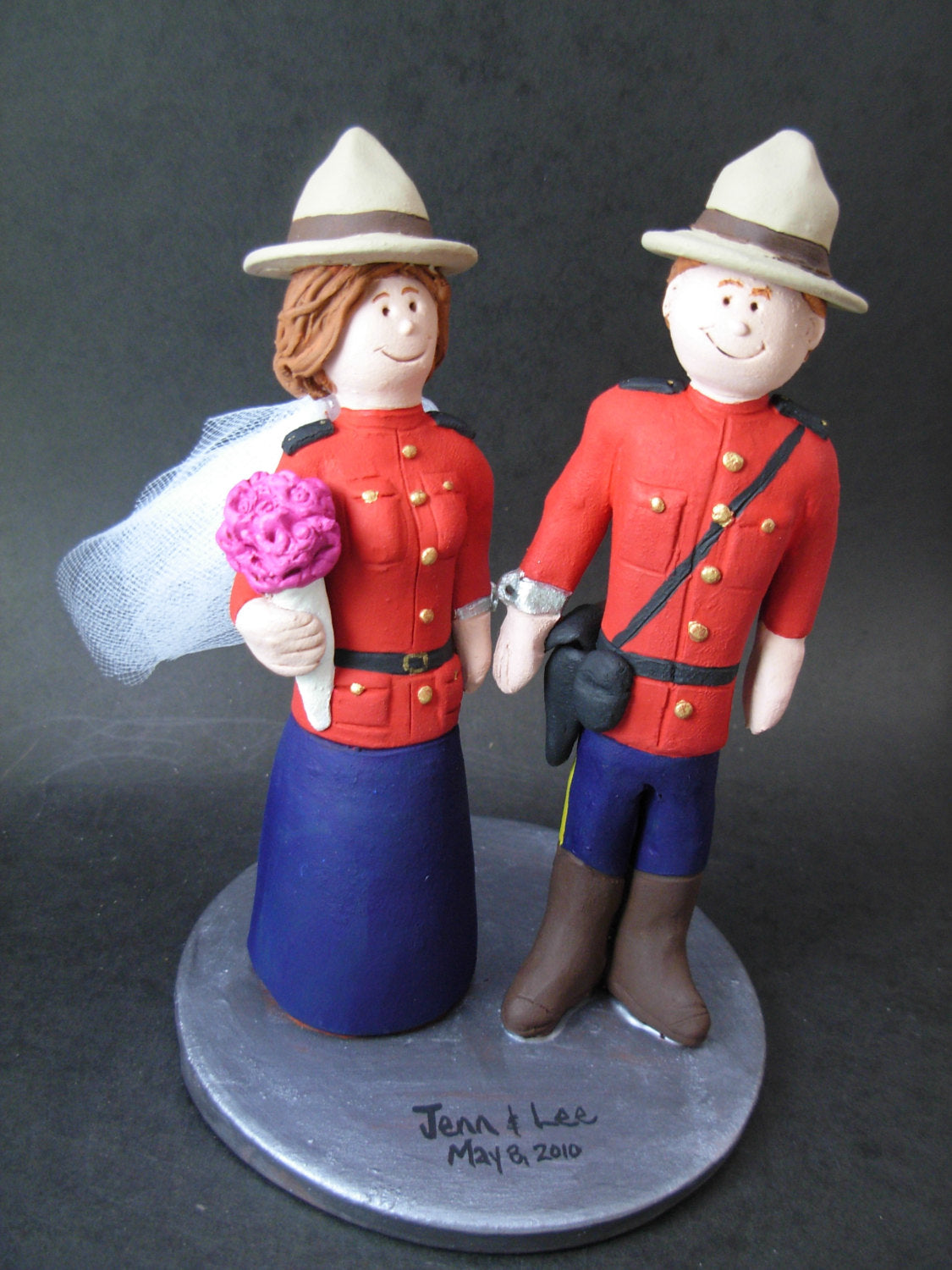 RCMP Mountie's Wedding Cake Topper, Police Uniform Wedding Cake Topper, Cake Topper for RCMP Wedding, Red Serge Uniform Wedding Caketopper - iWeddingCakeToppers