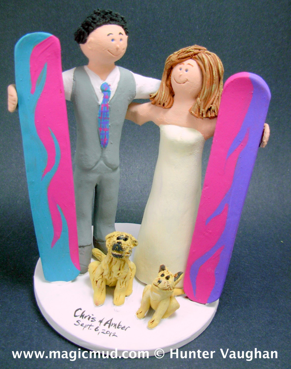 SnowBoarder's Wedding Cake Topper, Snowboarding Wedding Cake Topper, Snowboarding Bride and Groom Wedding Cake Topper, Snowboarding Figurine