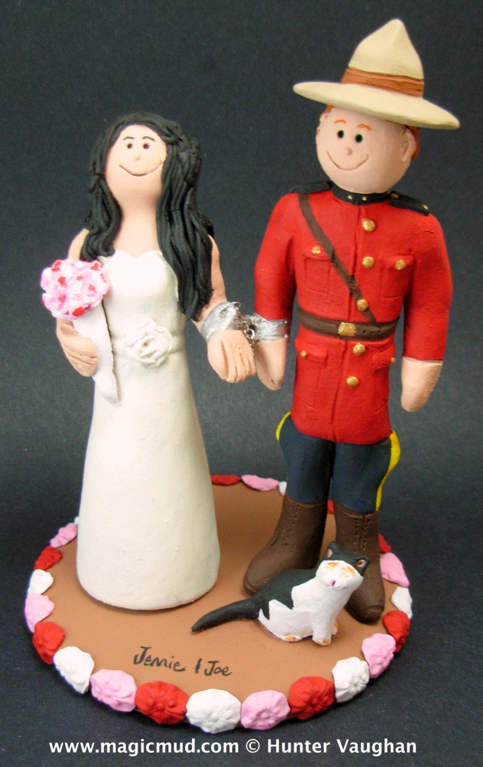 RCMP Mountie's Wedding Cake Topper, Police Uniform Wedding Cake Topper, Cake Topper for RCMP Wedding, Red Serge Uniform Wedding Caketopper - iWeddingCakeToppers