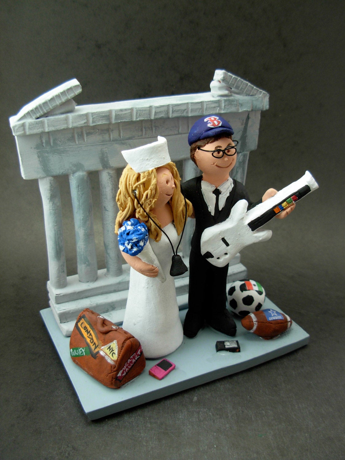 Traveller's and Backpacker's Wedding Cake Topper, Selfie Wedding Cake Topper, Hikers Wedding Cake Topper,International Travelling CakeTopper - iWeddingCakeToppers