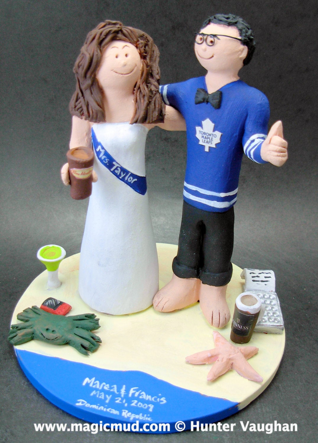 Toronto Maple Leaf's Hockey Wedding Cake Topper, Hockey Wedding Cake Topper, Stanley Cup Wedding Cake Topper, Hockey Wedding Figurine - iWeddingCakeToppers