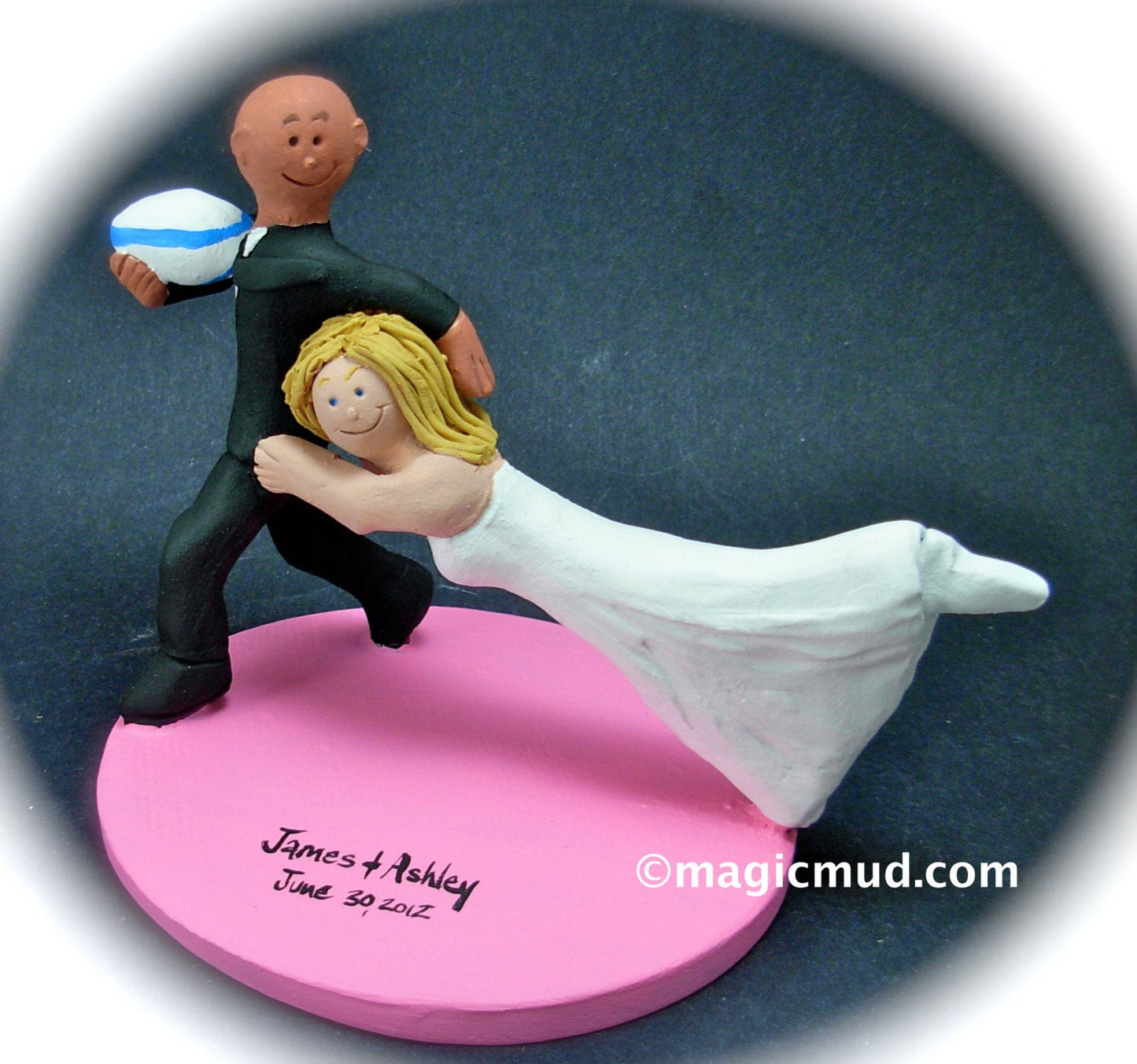 Interracial Wedding Cake Topper with Caucasian Bride, Interracial Wedding CakeTopper,Mixed Race Wedding CakeTopper,BiRacial Wedding Figurine - iWeddingCakeToppers