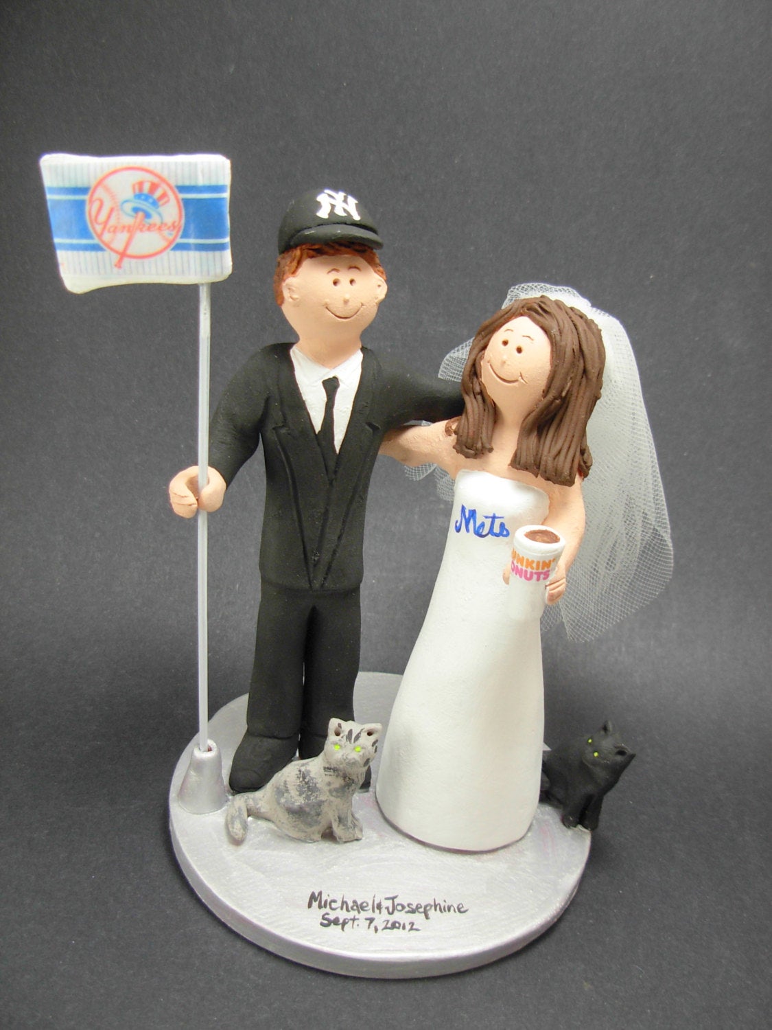 Dunkin Donuts Wedding Cake Topper, Met's Baseball Wedding Anniversary Gift, Yankee's Baseball Wedding Anniversary Gift, Dunkin Donuts Statue - iWeddingCakeToppers