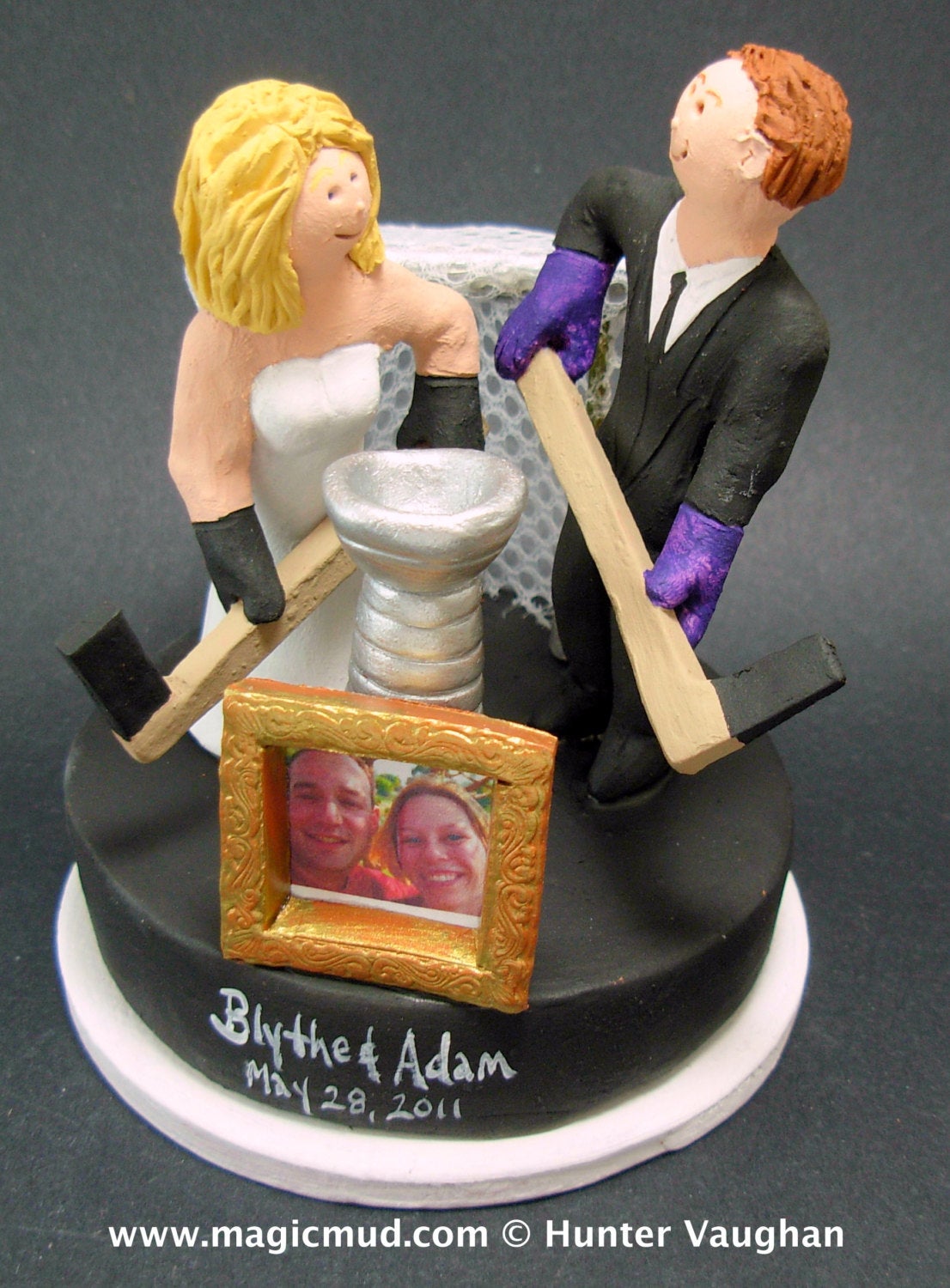 Custom Made Hockey Wedding Cake Topper, Hockey Bride and Groom Wedding Cake Topper, Hockey Mom and Dad Wedding Anniversary Gift - iWeddingCakeToppers