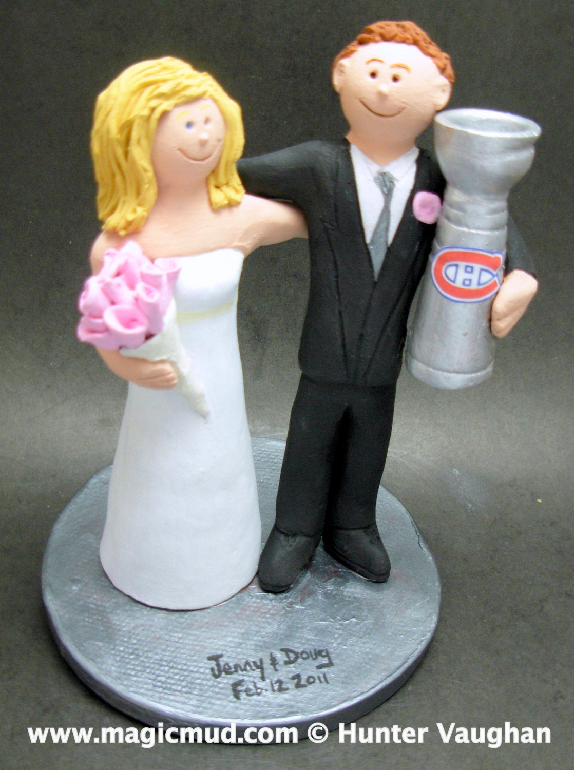 Montreal Canadians Hockey Wedding Cake Topper, Hockey Bride and Groom Wedding Cake Topper, Stanley Cup Wedding CakeTopper, Hockey Caketopper - iWeddingCakeToppers