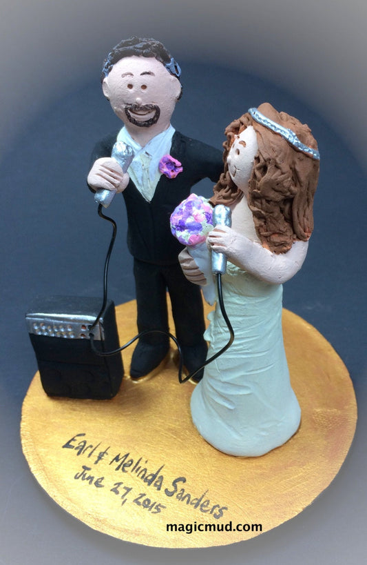 Bride and Groom with Microphones Wedding Cake Topper - Custom Made Singers Wedding Cake Topper, Singing Bride and Groom Wedding Cake Topper - iWeddingCakeToppers