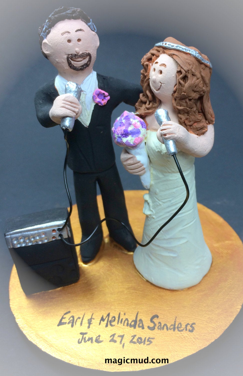 Bride and Groom with Microphones Wedding Cake Topper - Custom Made Singers Wedding Cake Topper, Singing Bride and Groom Wedding Cake Topper - iWeddingCakeToppers