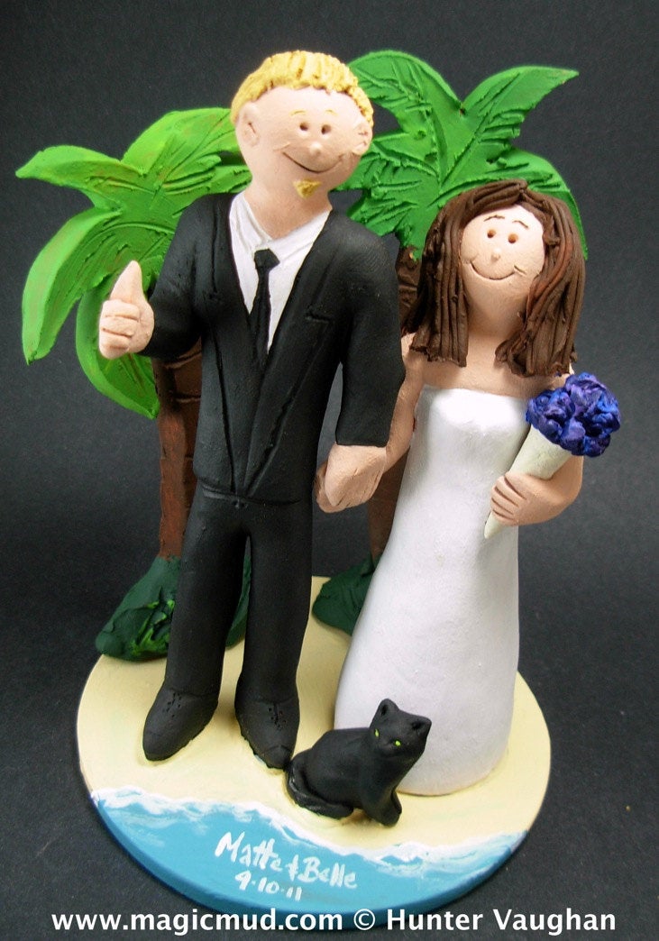 Bride and Groom on Beach, Destination Wedding Cake Toppers, Custom Made Beachside Wedding Cake Topper - Hawaiian Wedding Cake Topper - iWeddingCakeToppers
